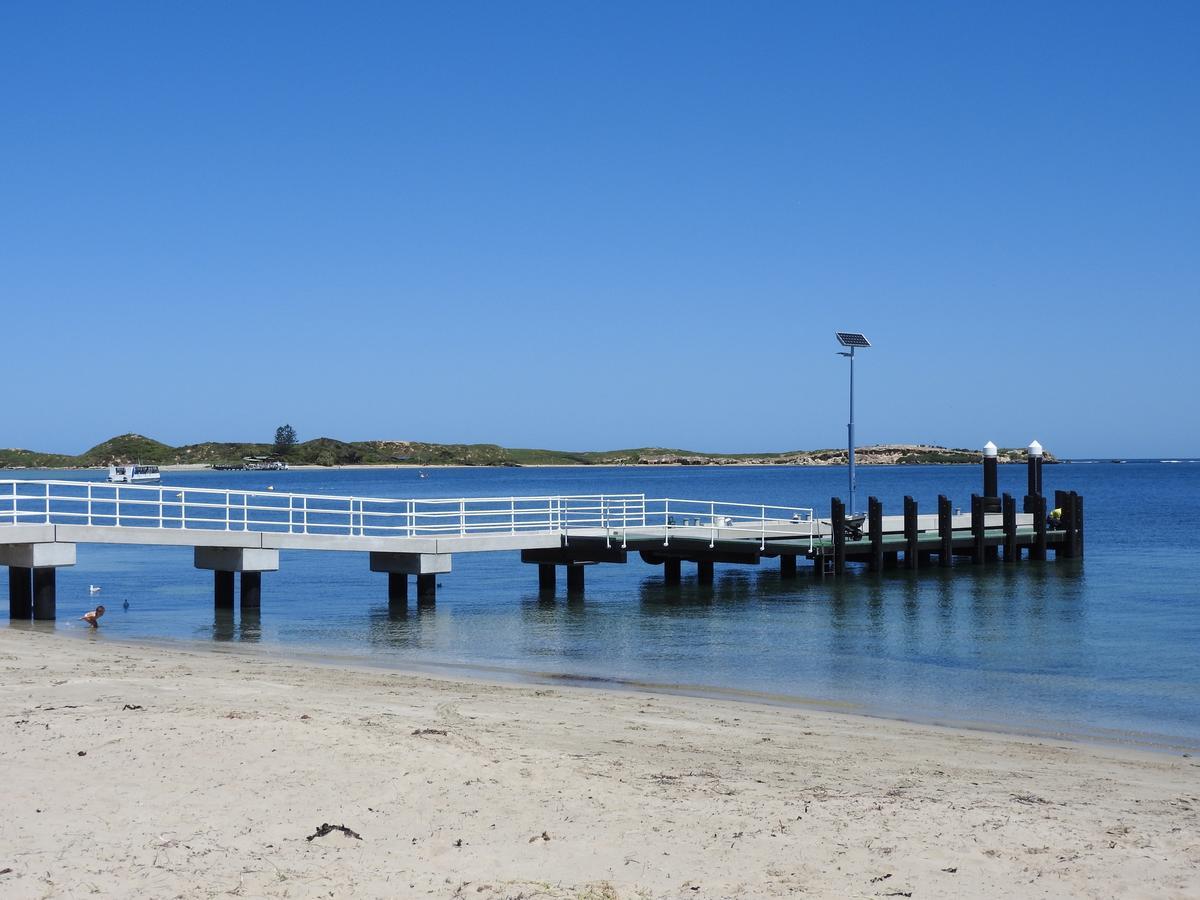 The Royal Dolphin Bed & Breakfast Safety Bay Rockingham Extérieur photo