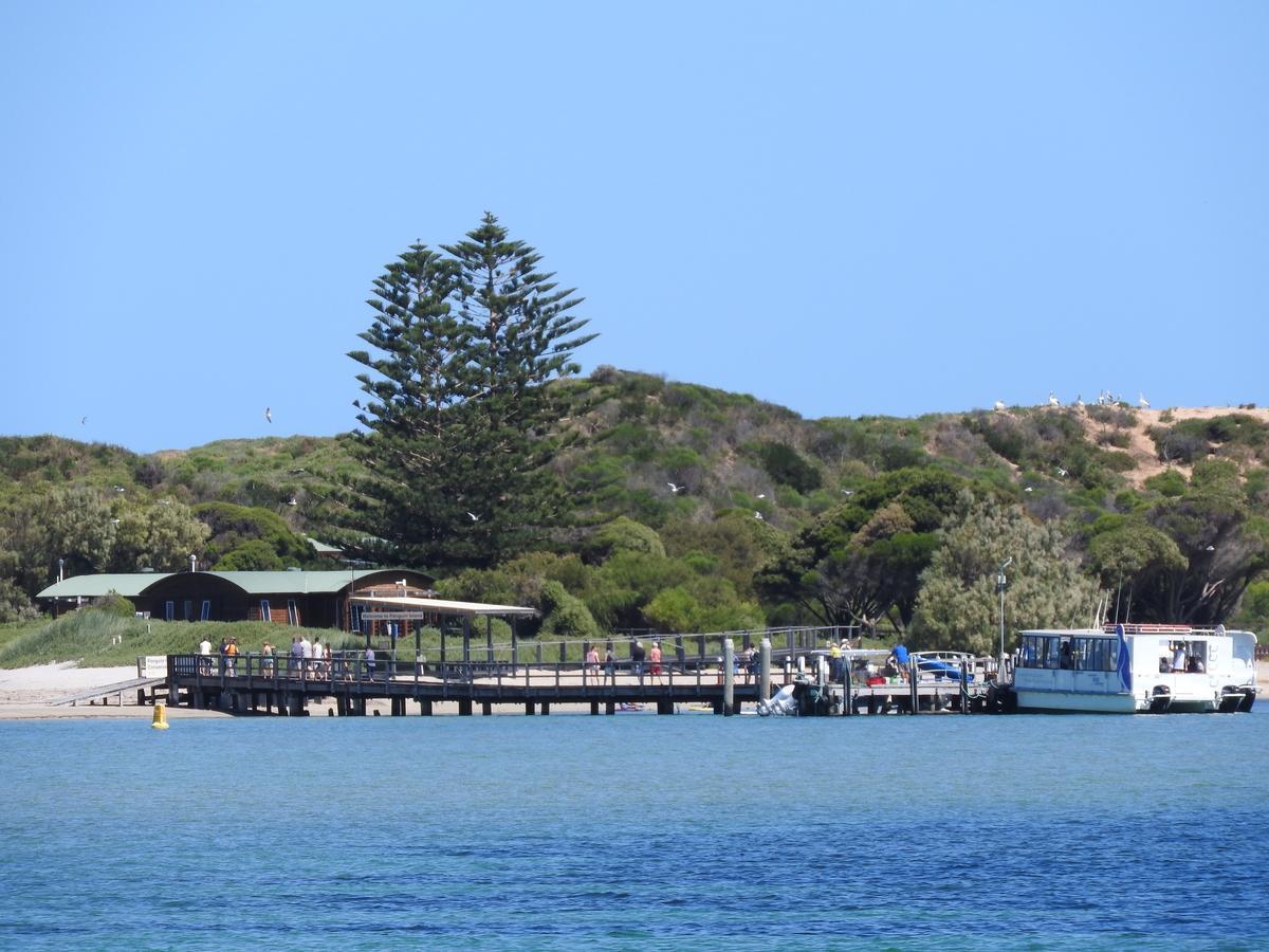 The Royal Dolphin Bed & Breakfast Safety Bay Rockingham Extérieur photo